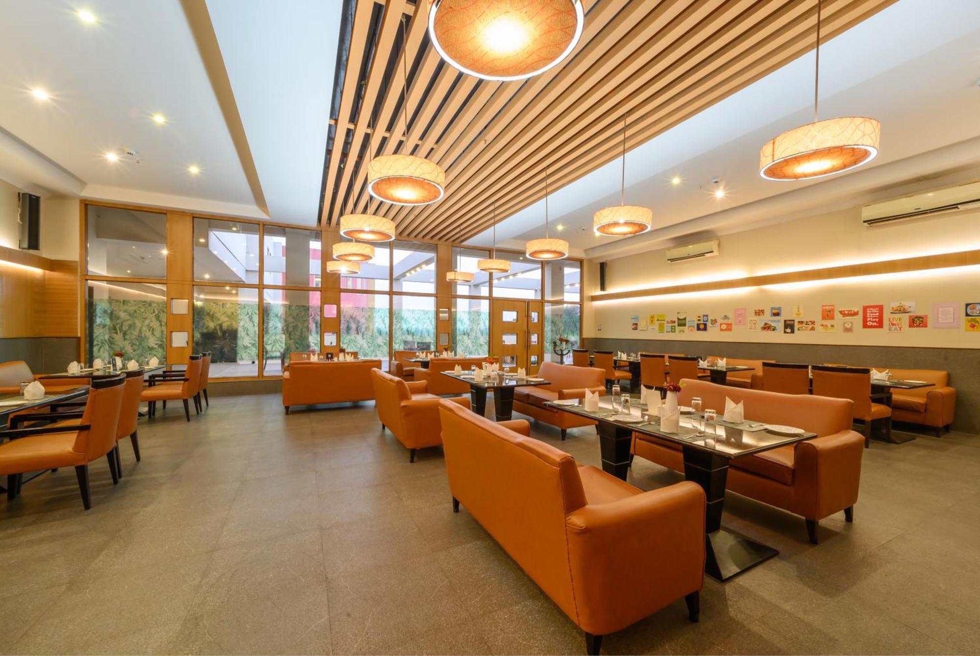 Sinclairs Burdwan Hotel Екстериор снимка