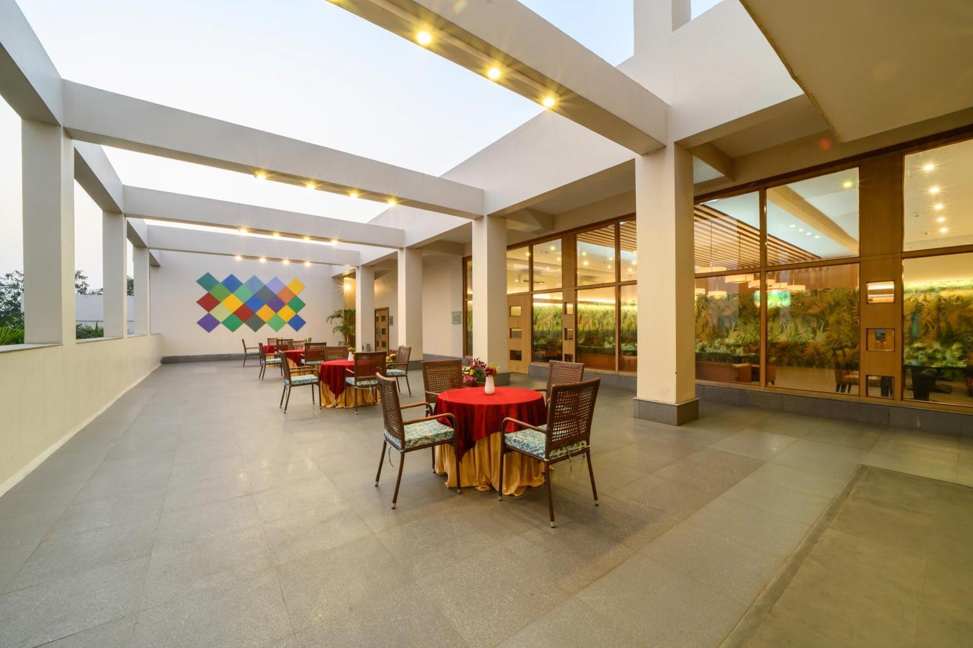 Sinclairs Burdwan Hotel Екстериор снимка