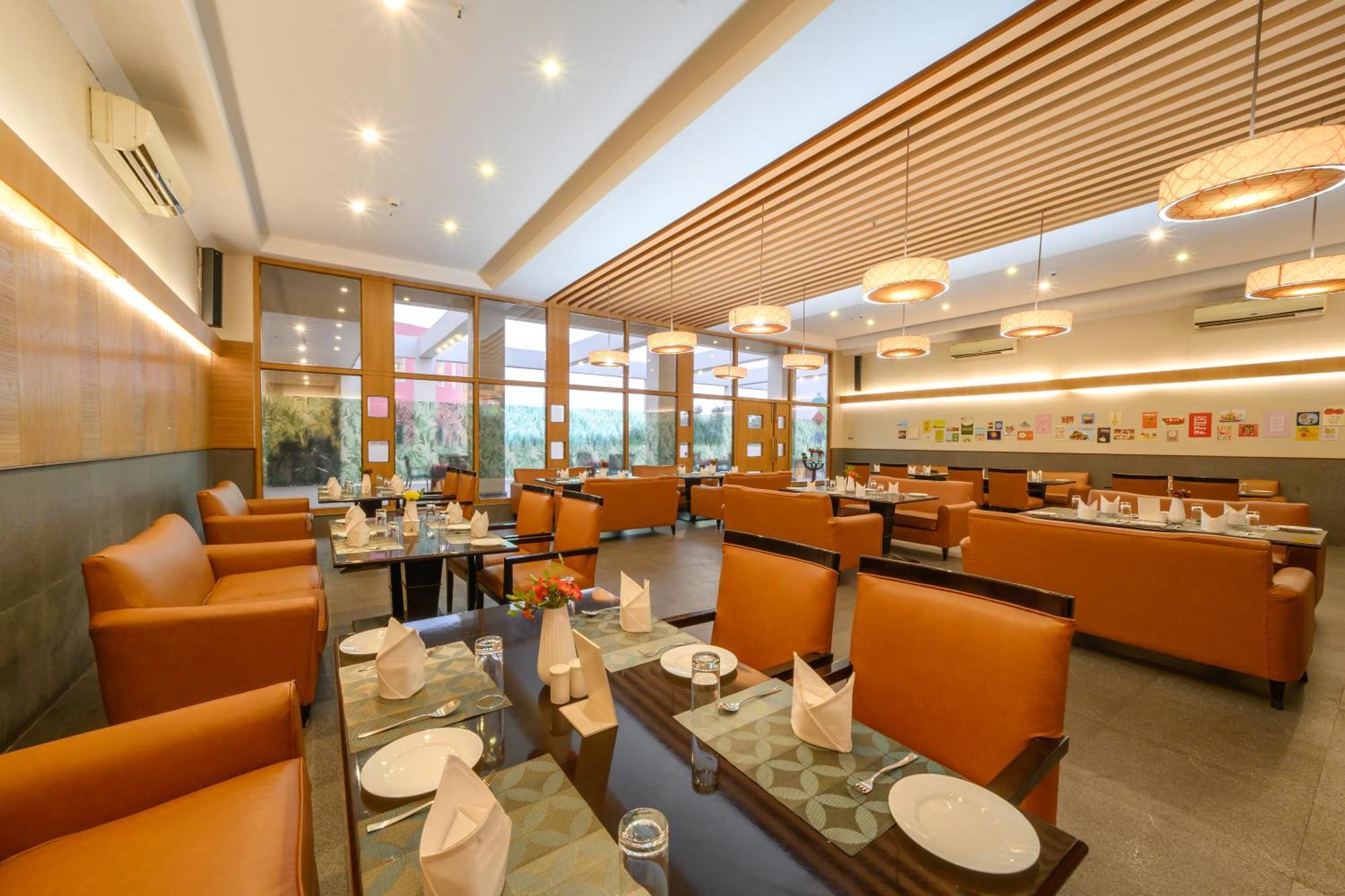 Sinclairs Burdwan Hotel Екстериор снимка